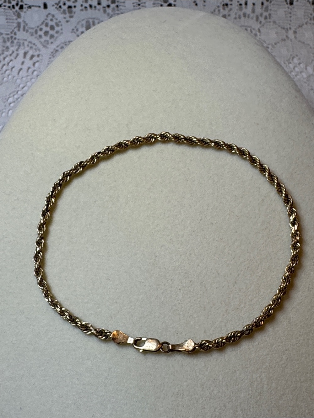 10K Gold Rope Chain bracelet Classic Jewelry 1.95 grams